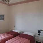 Pace, Luminosita E Comodita A Due Passi Dal Garda Villa