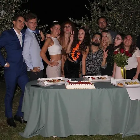 Villa Pace, Luminosita E Comodita A Due Passi Dal Garda