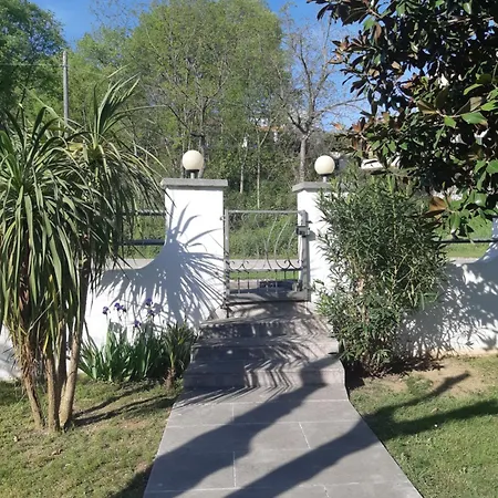 Pace, Luminosita E Comodita A Due Passi Dal Garda Villa Volta Mantovana