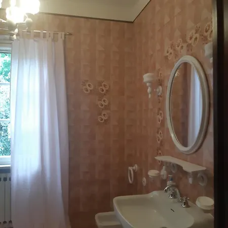 Pace, Luminosita E Comodita A Due Passi Dal Garda Villa