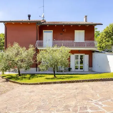 Pace, Luminosita E Comodita A Due Passi Dal Garda Villa *